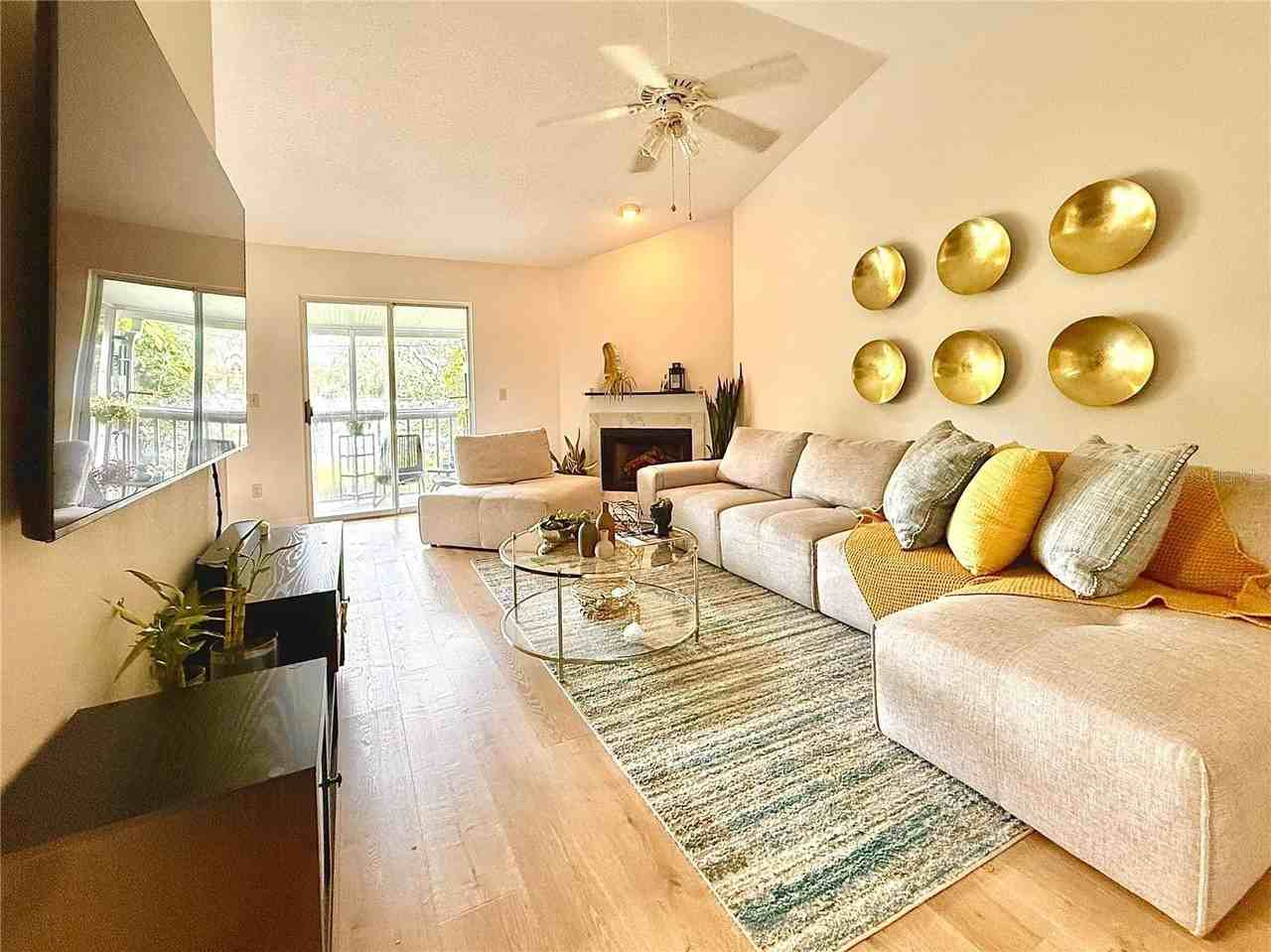 5335 White Cliff Ln #805 - Photo 4 of 18