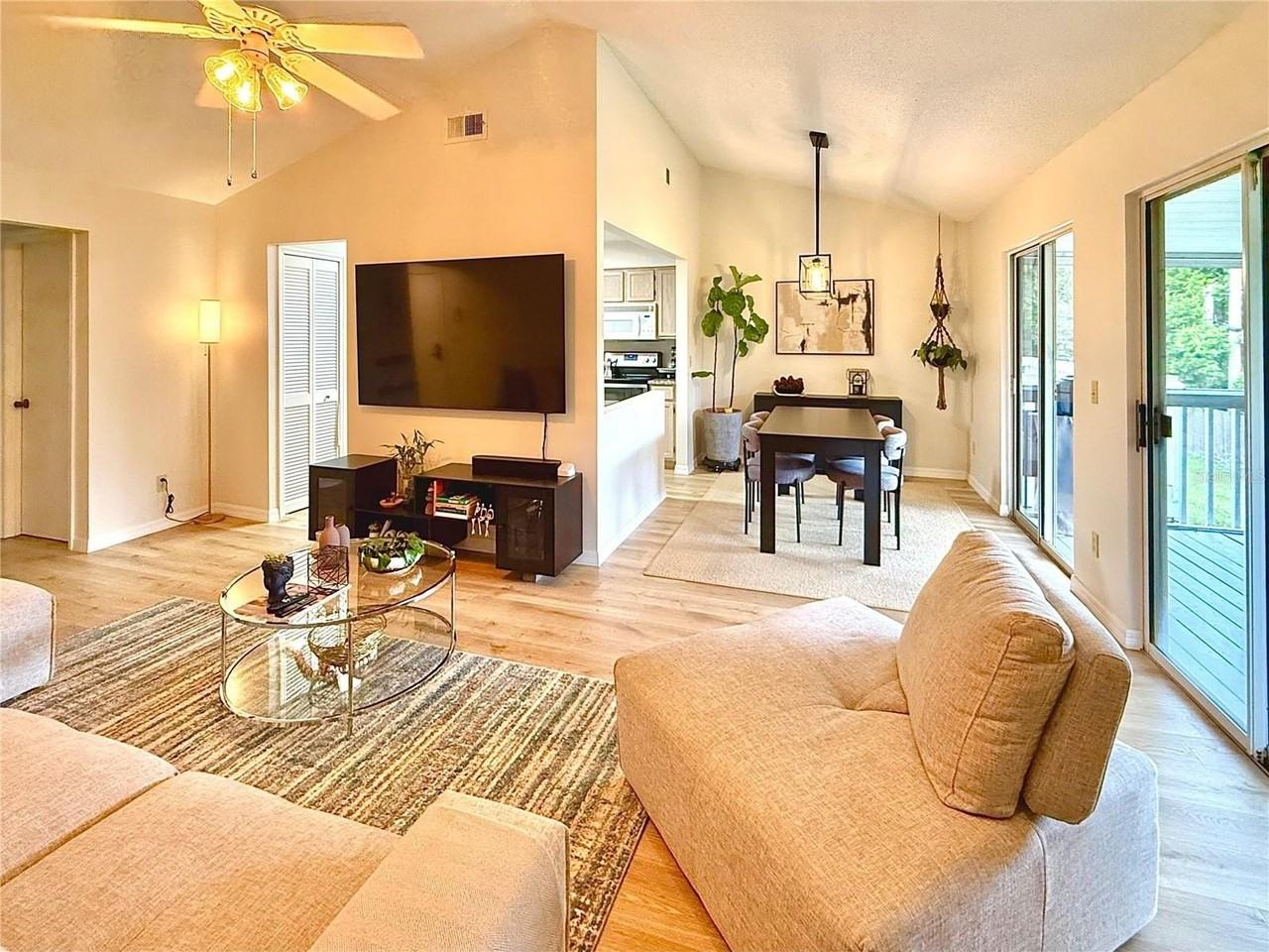 5335 White Cliff Ln #805 - Photo 5 of 18