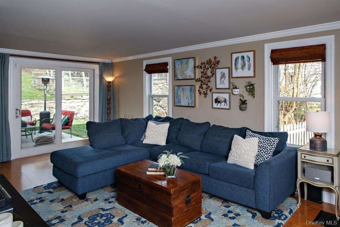 112 Charles Colman Boulevard - Photo 6 of 34