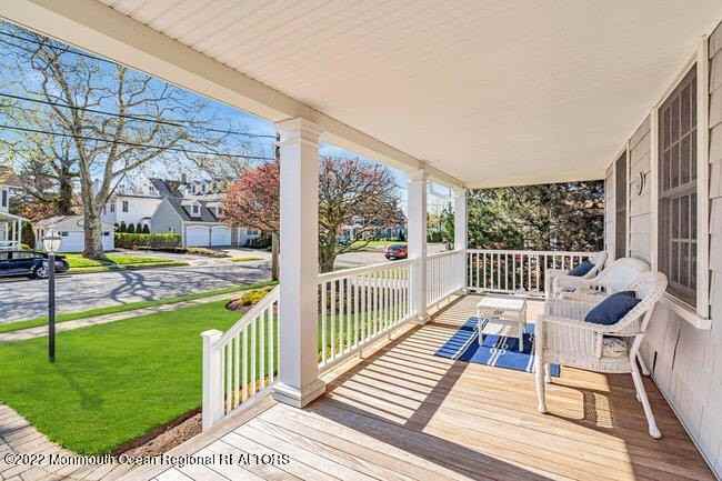 1405 4th Ave - Photo 2 of 50