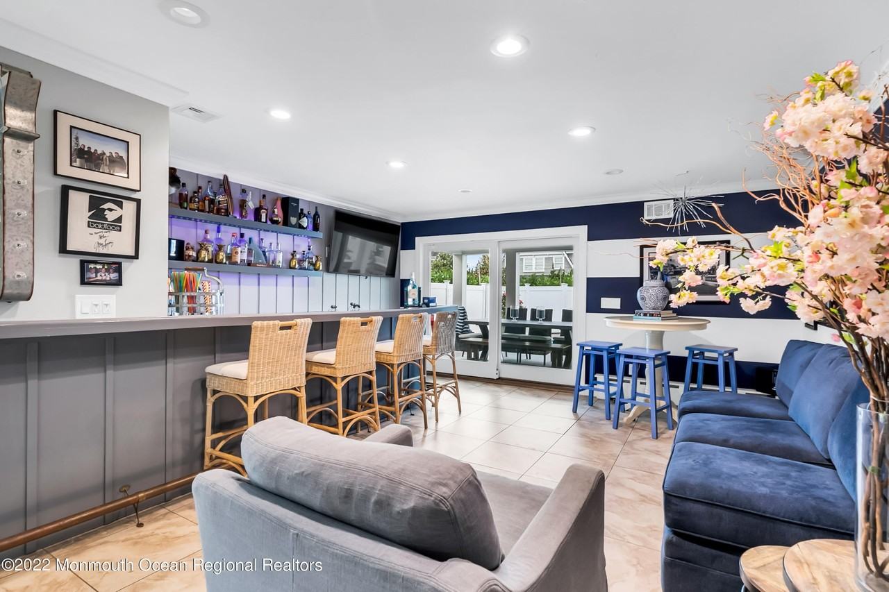 12 Captains Ct - Photo 5 of 30