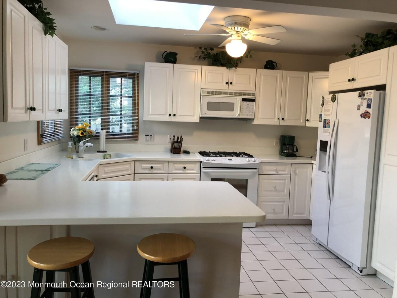 417 Main Ave - Photo 7 of 16