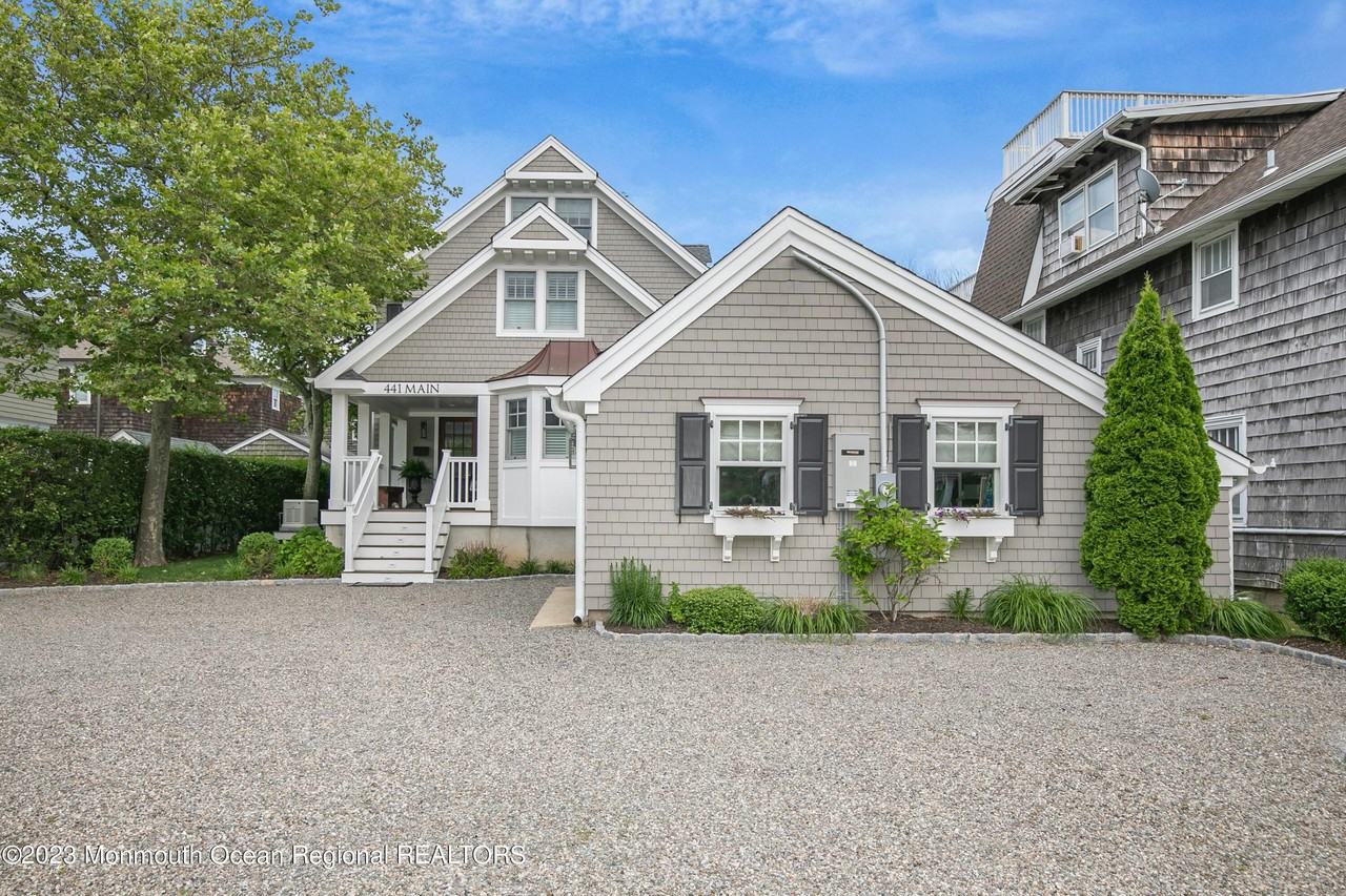 441 Main Ave - Photo 2 of 50