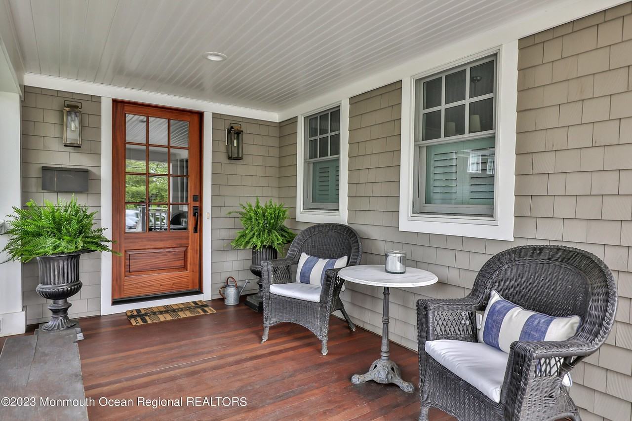 441 Main Ave - Photo 5 of 50