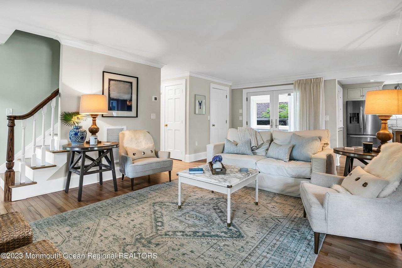 441 Main Ave - Photo 7 of 50