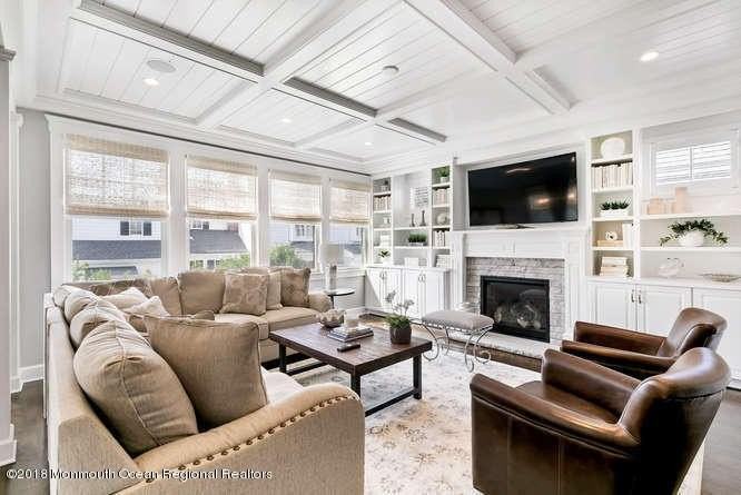 45 Strickland St - Photo 6 of 44