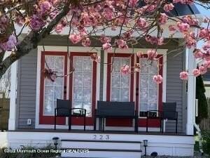 223 16th Ave - Photo 3 of 22