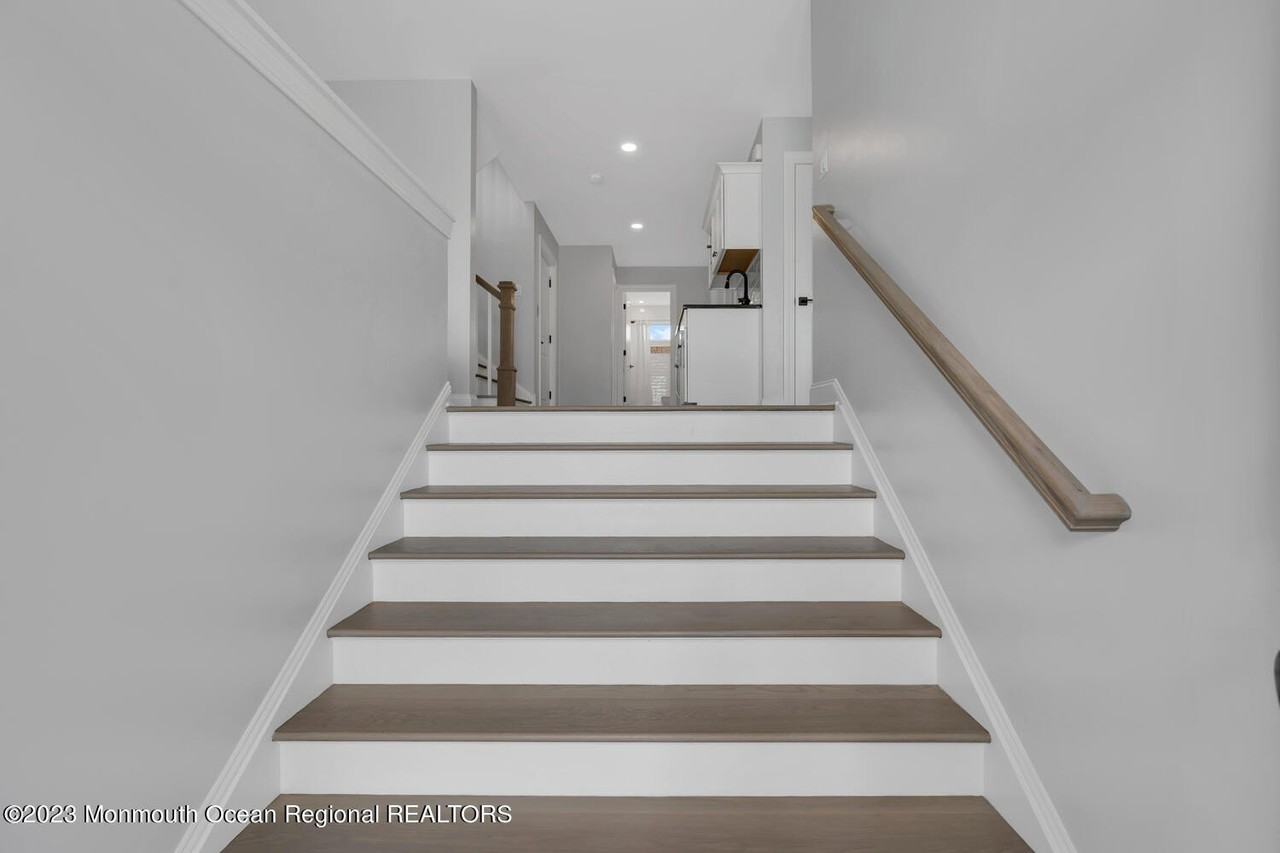 106 8th Ave - Photo 7 of 50