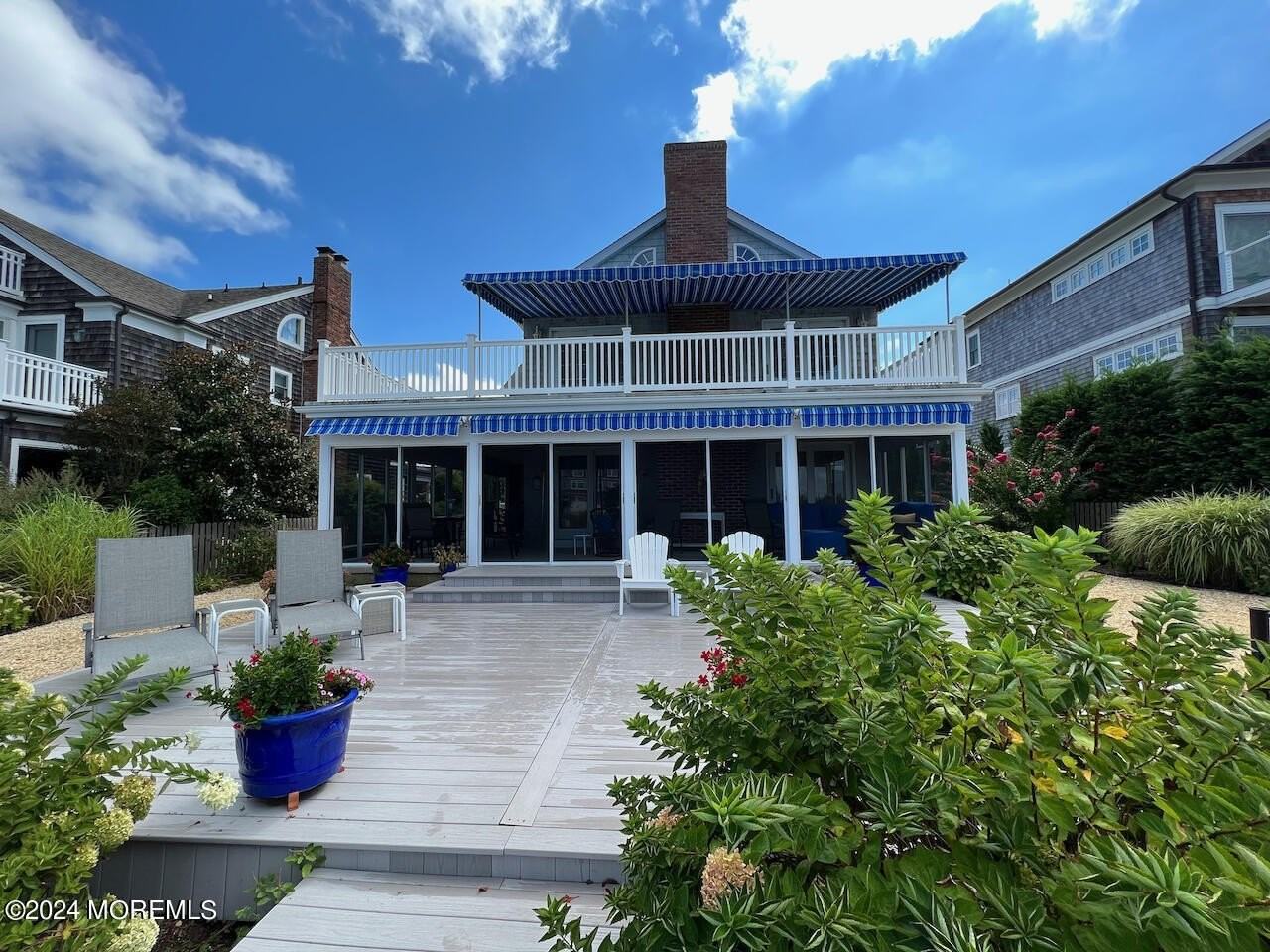 980 Barnegat Ln - Photo 7 of 27