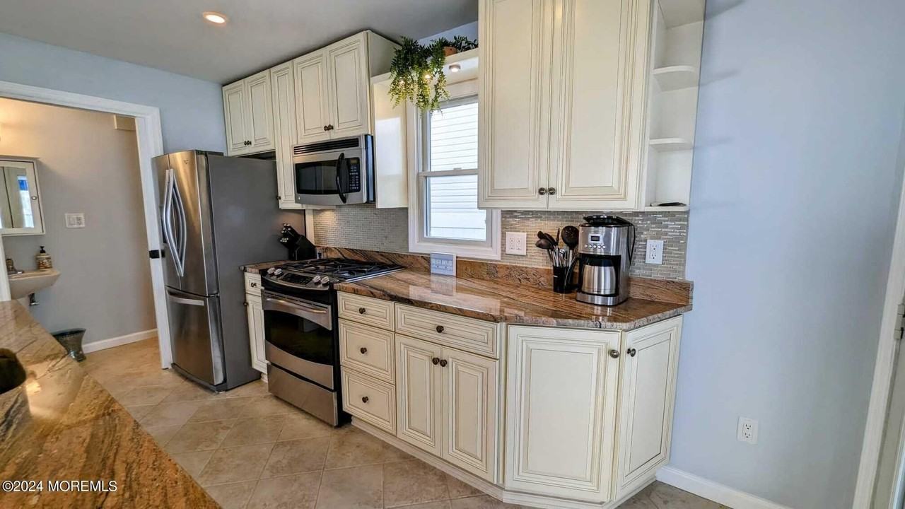 2302 Grand Central Ave Unit B #B - Photo 6 of 20