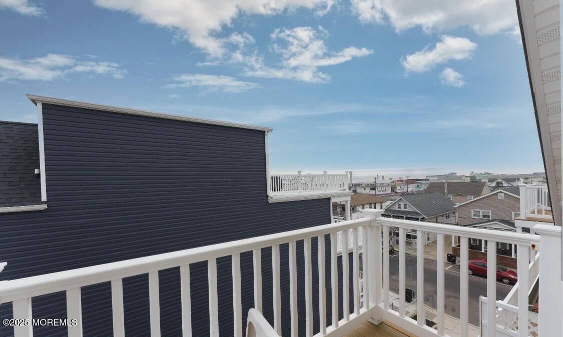 32 Webster Ave Unit 5 #5 - Photo 5 of 15