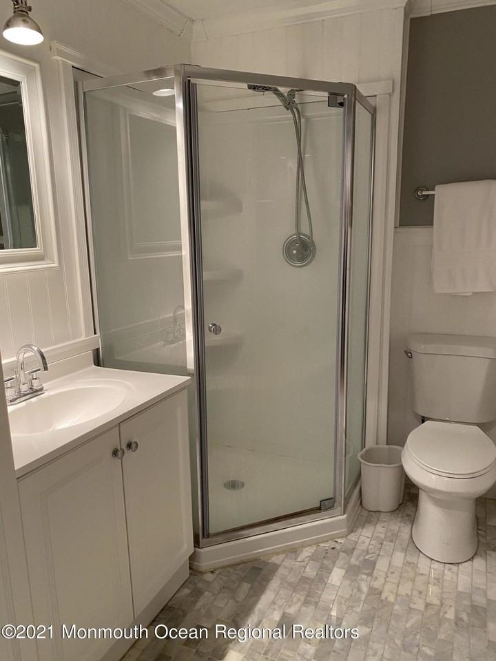 45A 45 A Mount Street unit: Weekly - Photo 5 of 6