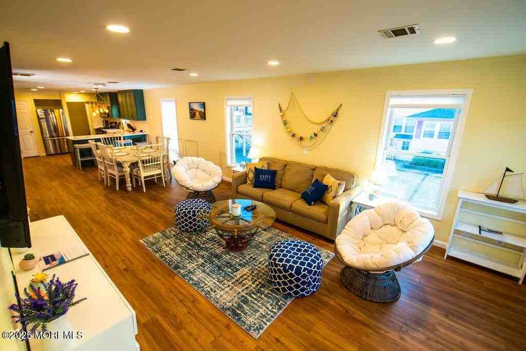 28 Central Ave - Photo 7 of 20