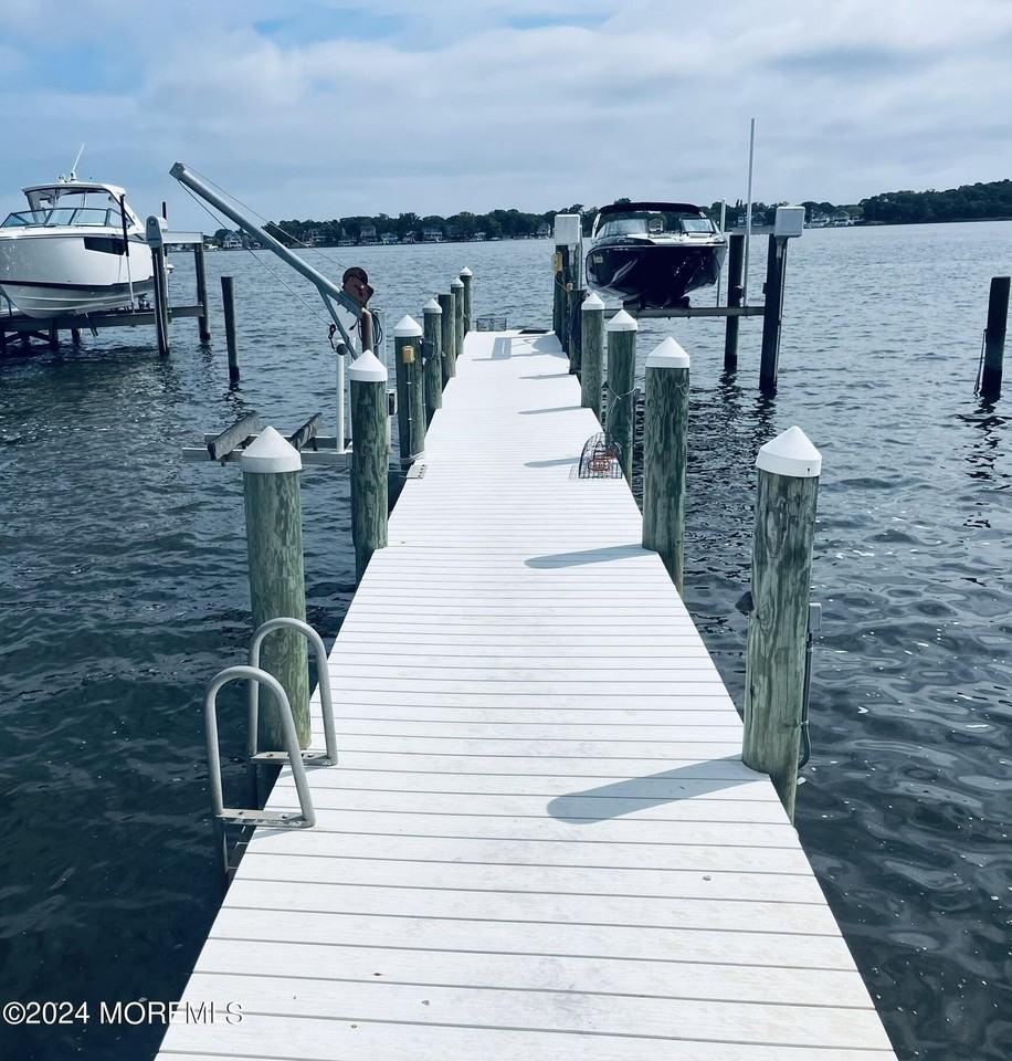 48 Island Dr - Photo 3 of 18