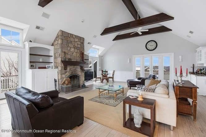 1081 Barnegat Ln - Photo 3 of 28