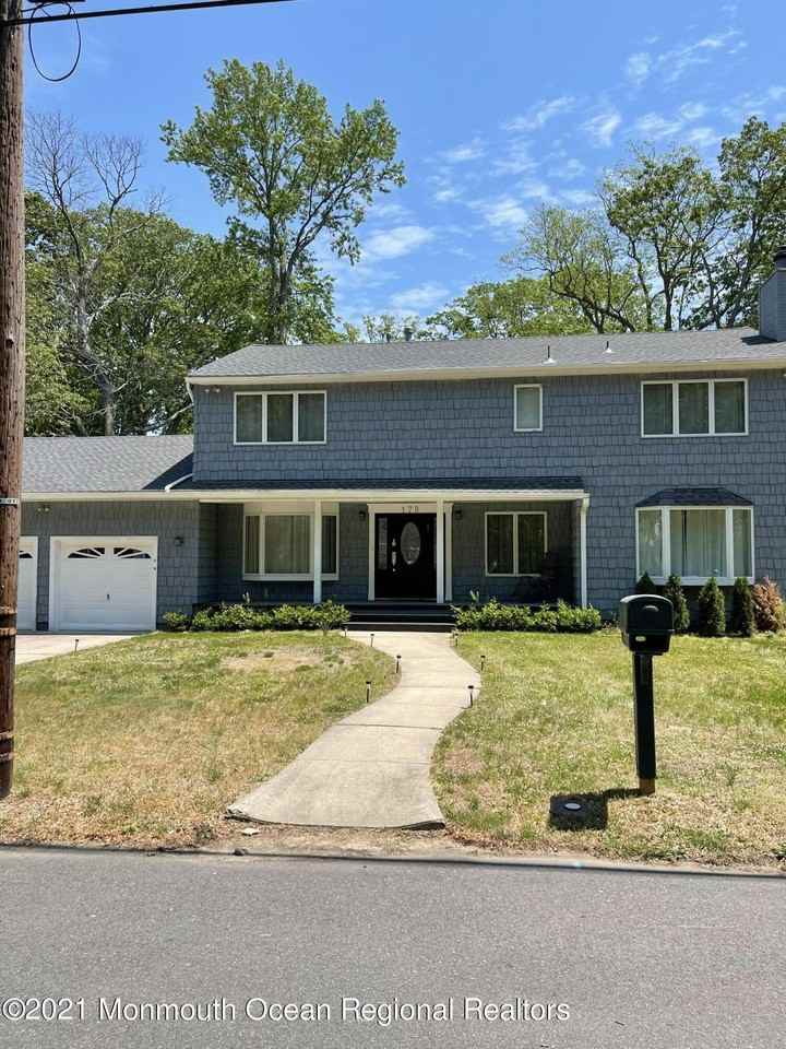 179 Delaware Ave - Photo 2 of 17