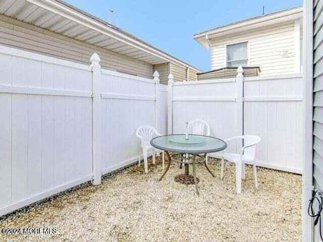 26 Newark Ave - Photo 3 of 14