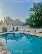 556 Mark Dr - Photo 1 of 1