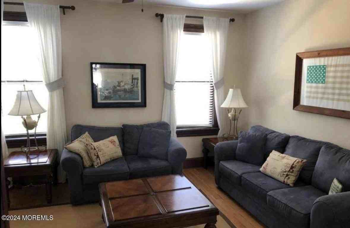 409 Main Ave - Photo 4 of 11