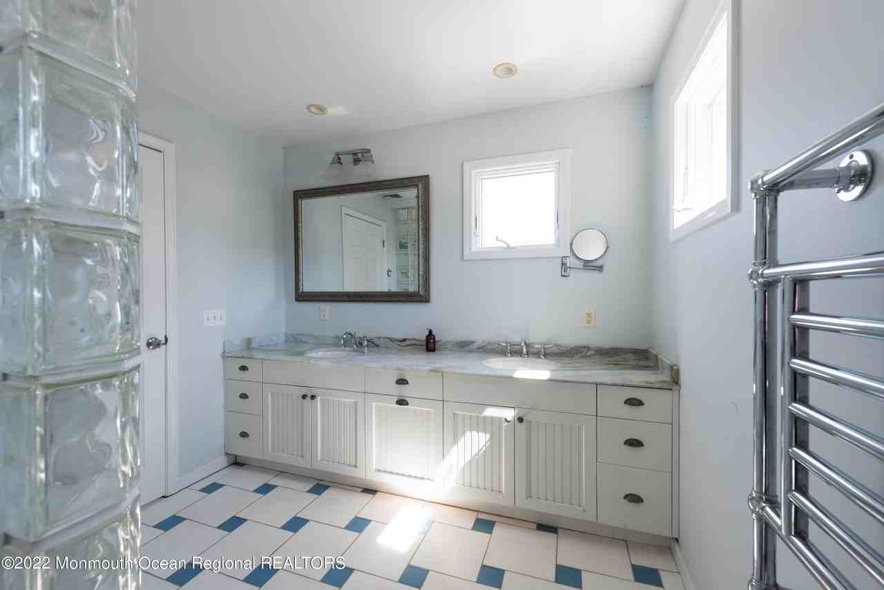 164 Osborne Ave - Photo 4 of 7