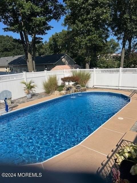 603 Carol Avenue - Photo 4 of 16