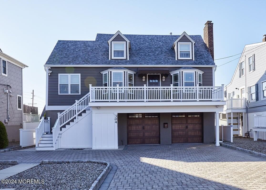 304 Arnold Ave - Photo 7 of 50