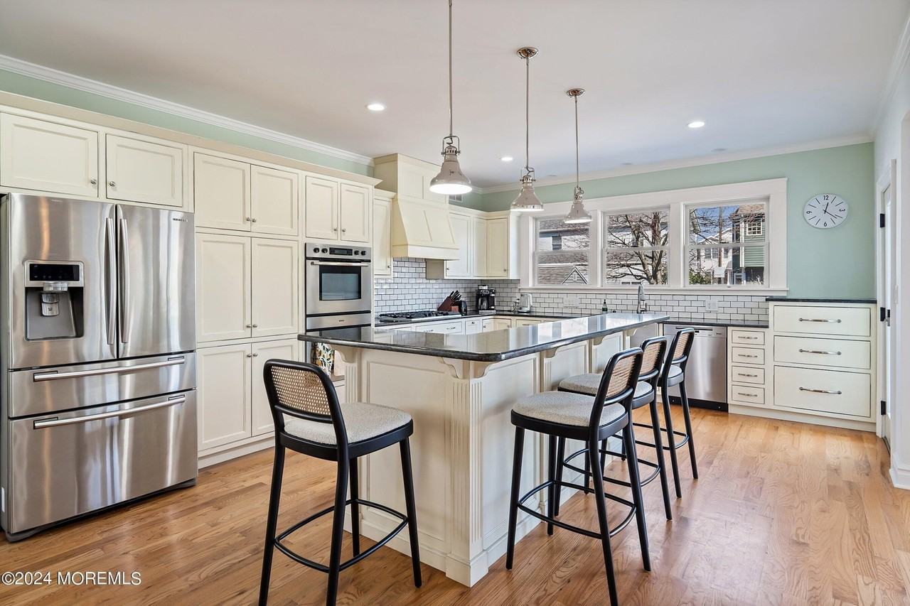 414 16th Ave - Photo 5 of 30