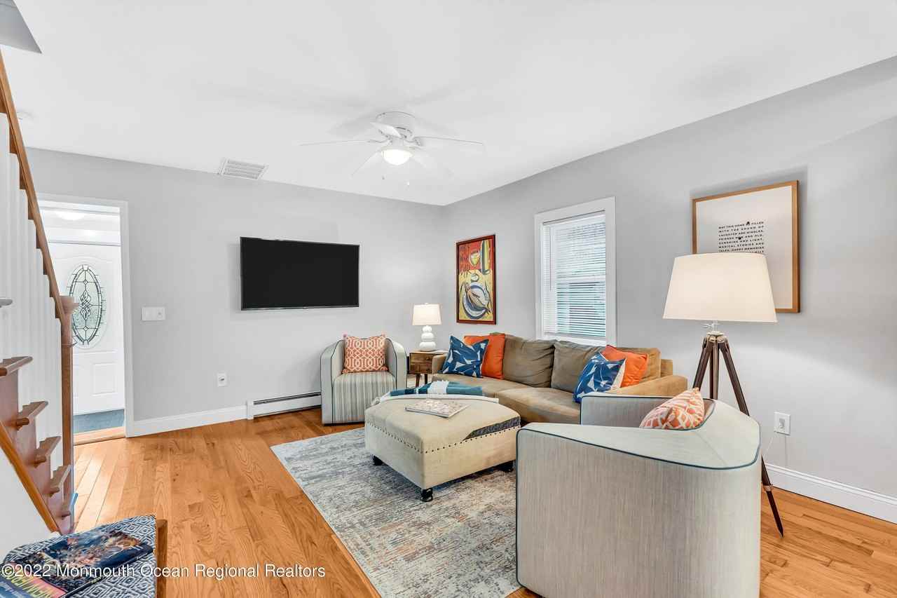 57 Fielder Avenue - Photo 4 of 31