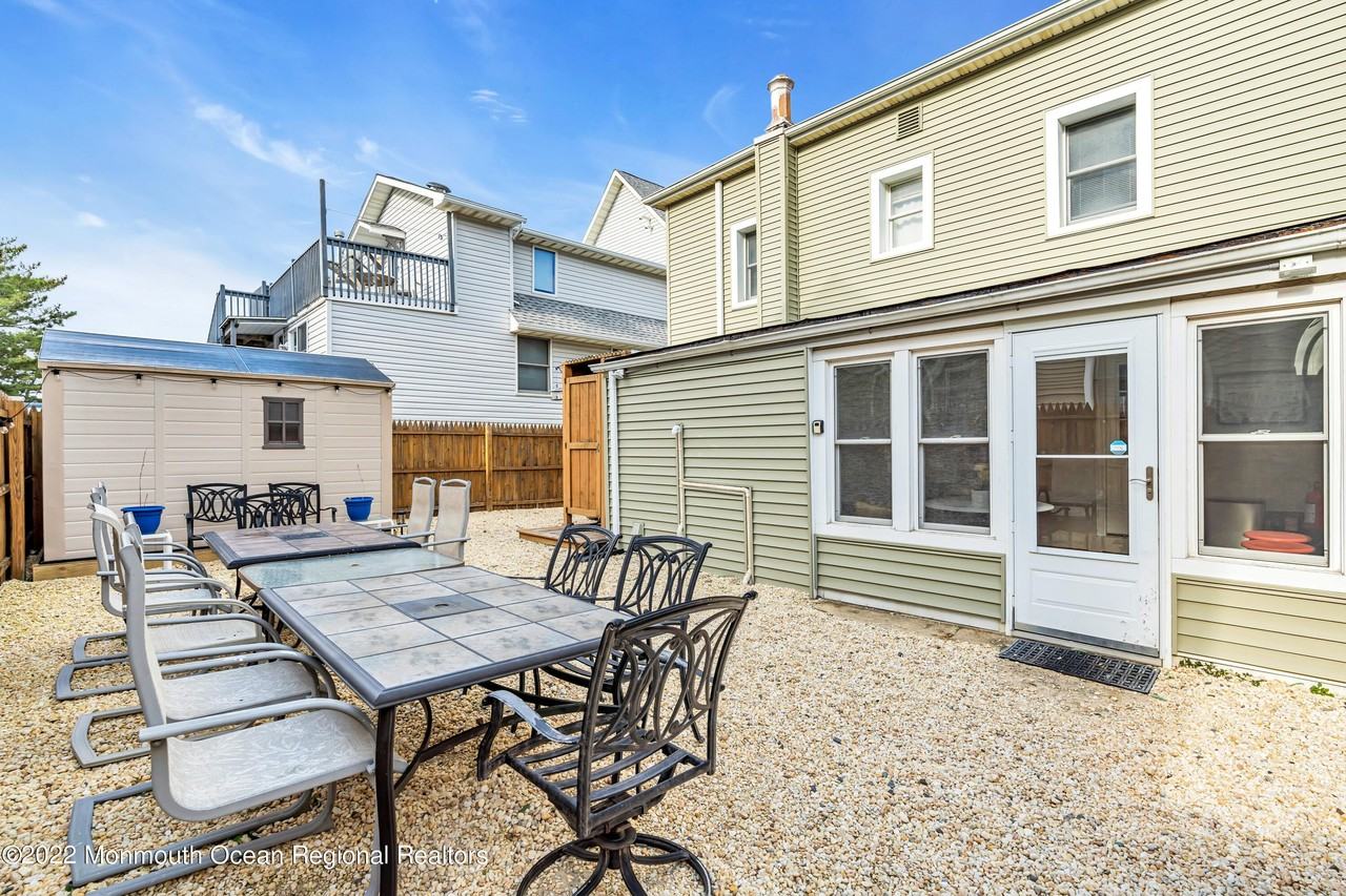 57 Fielder Avenue - Photo 5 of 31