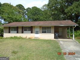 featured image of 6642 Wolf River Dr