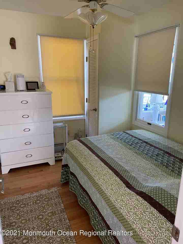 17 Sims Ave - Photo 5 of 13