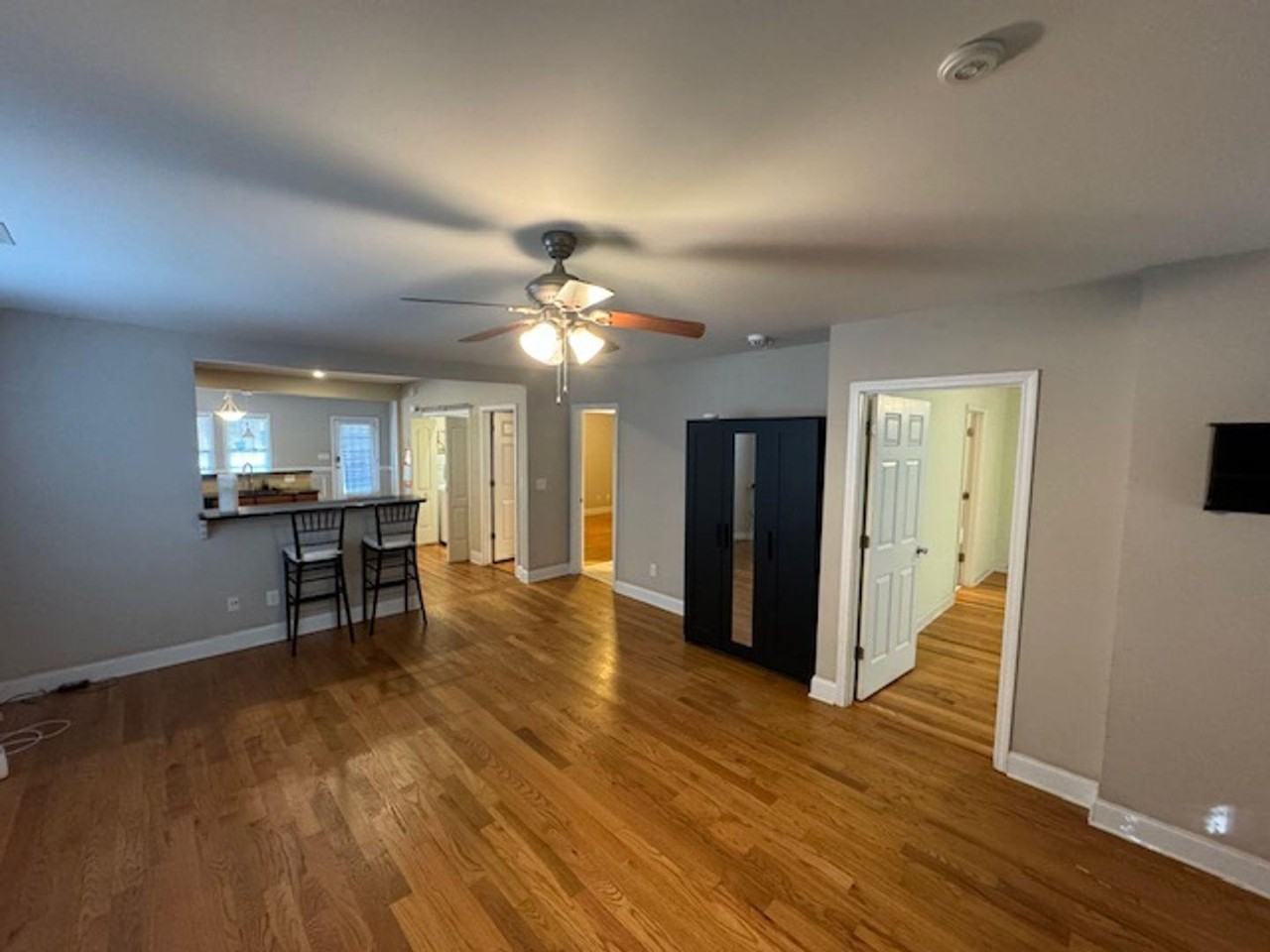 217 Camden Street - Photo 4 of 21