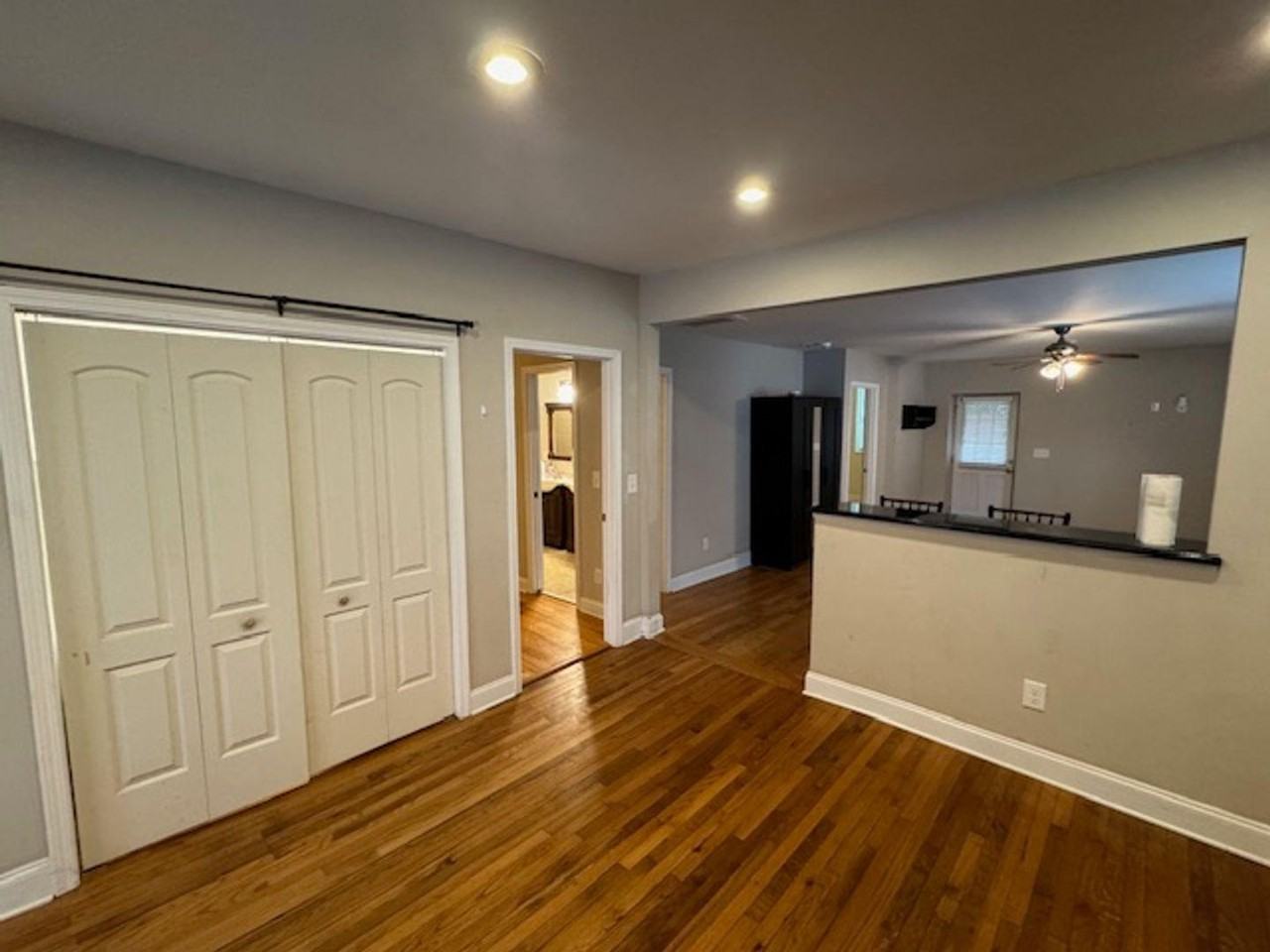 217 Camden Street - Photo 5 of 21