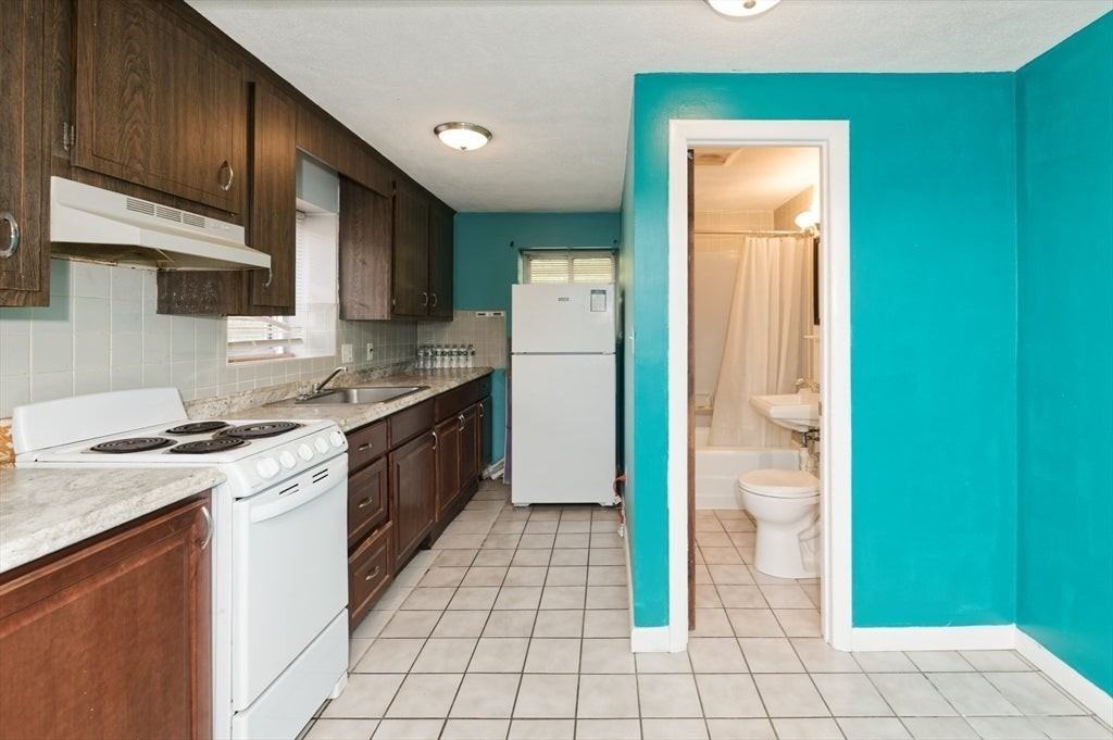 133 Winthrop St - Photo 6 of 17