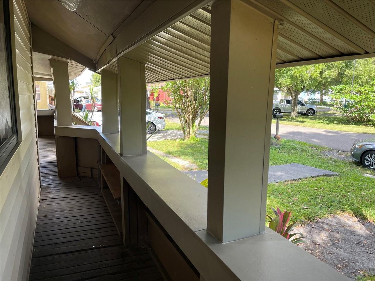 2525 Emma Circle - Photo 4 of 39