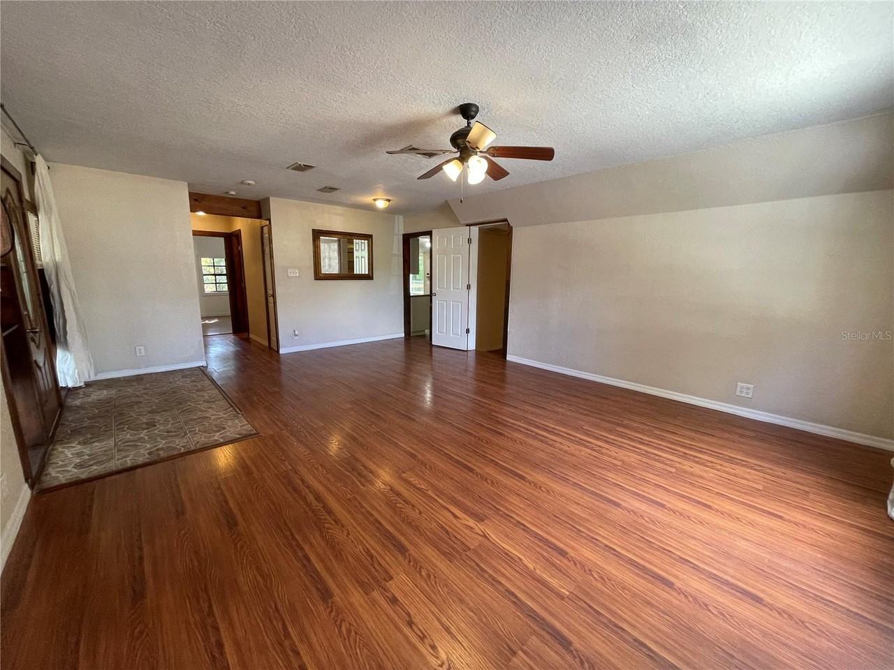 2525 Emma Circle - Photo 6 of 39