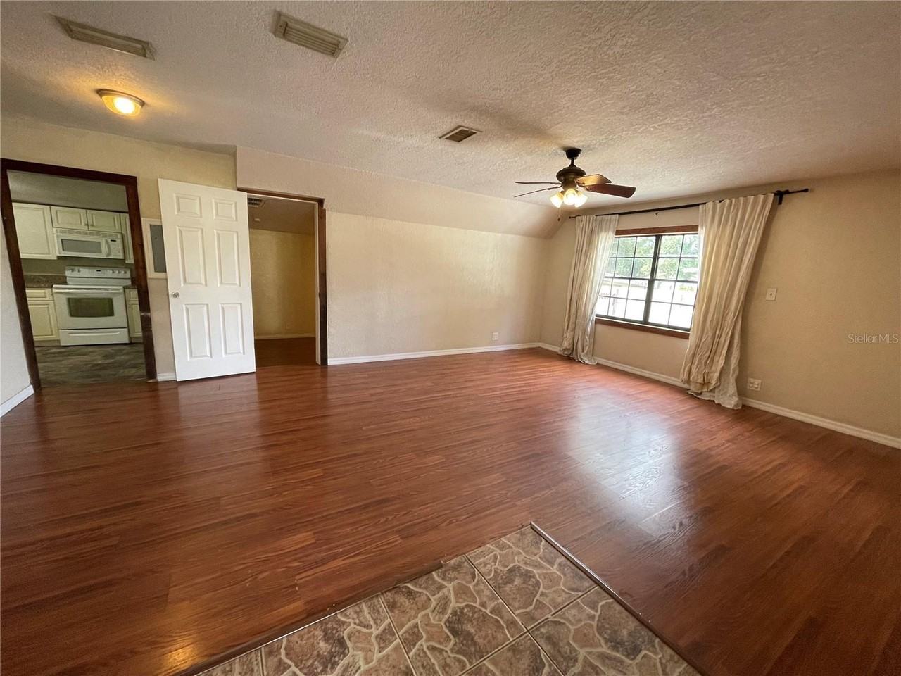 2525 Emma Circle - Photo 7 of 39