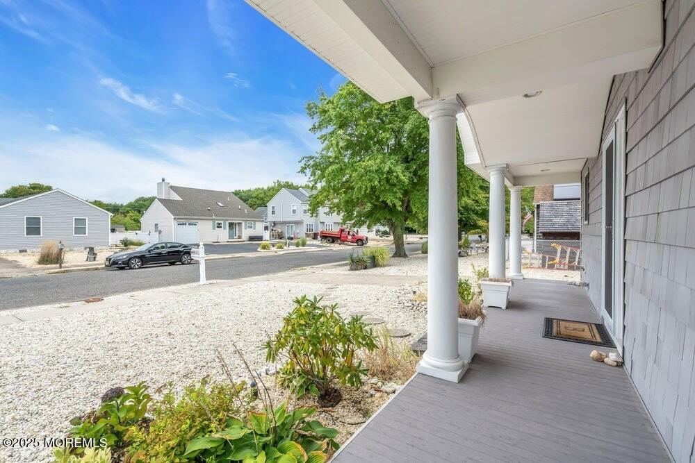 59 Top Sail Ct - Photo 2 of 31