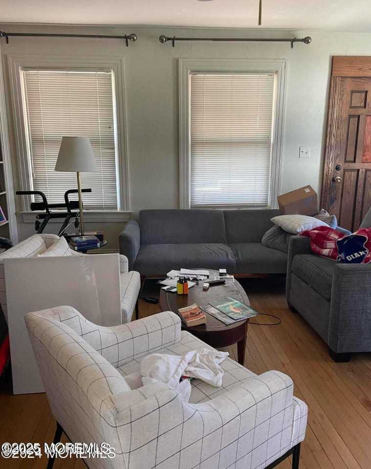 615 Corlies Ave - Photo 3 of 15