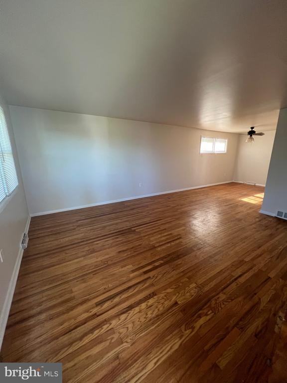 10 Forest Ave - Photo 3 of 15