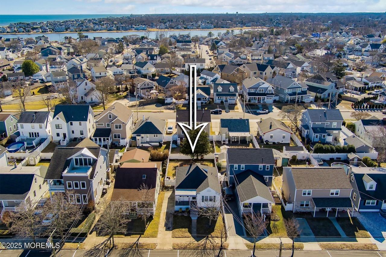 321 16th Ave - Photo 3 of 36