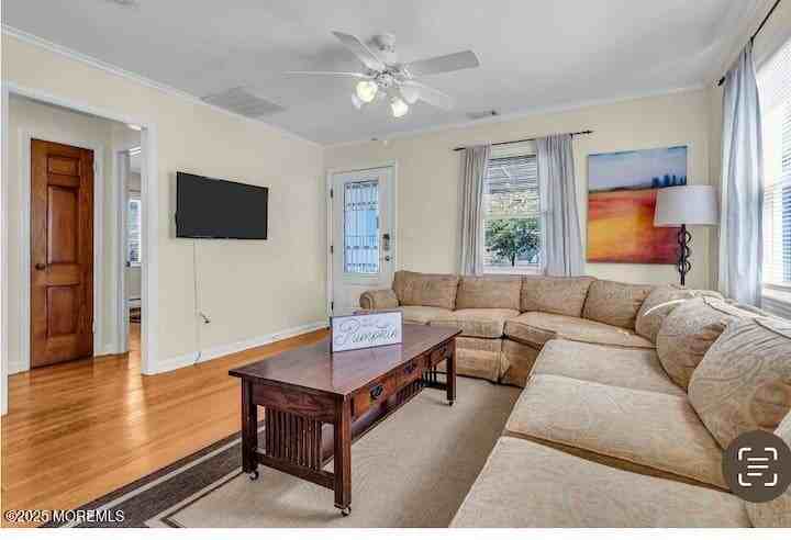 321 16th Ave - Photo 7 of 36