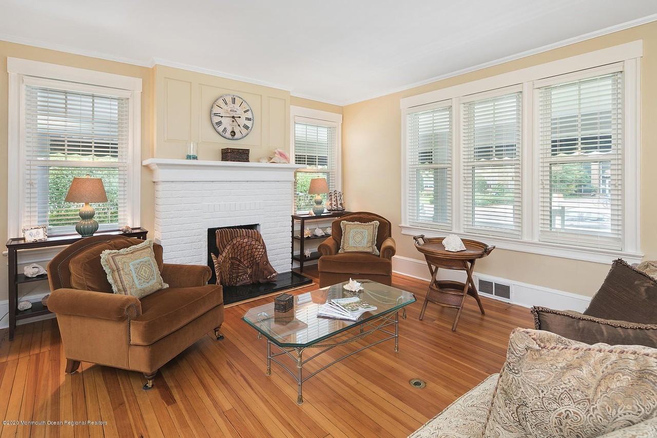 408 Tuttle Ave - Photo 4 of 36