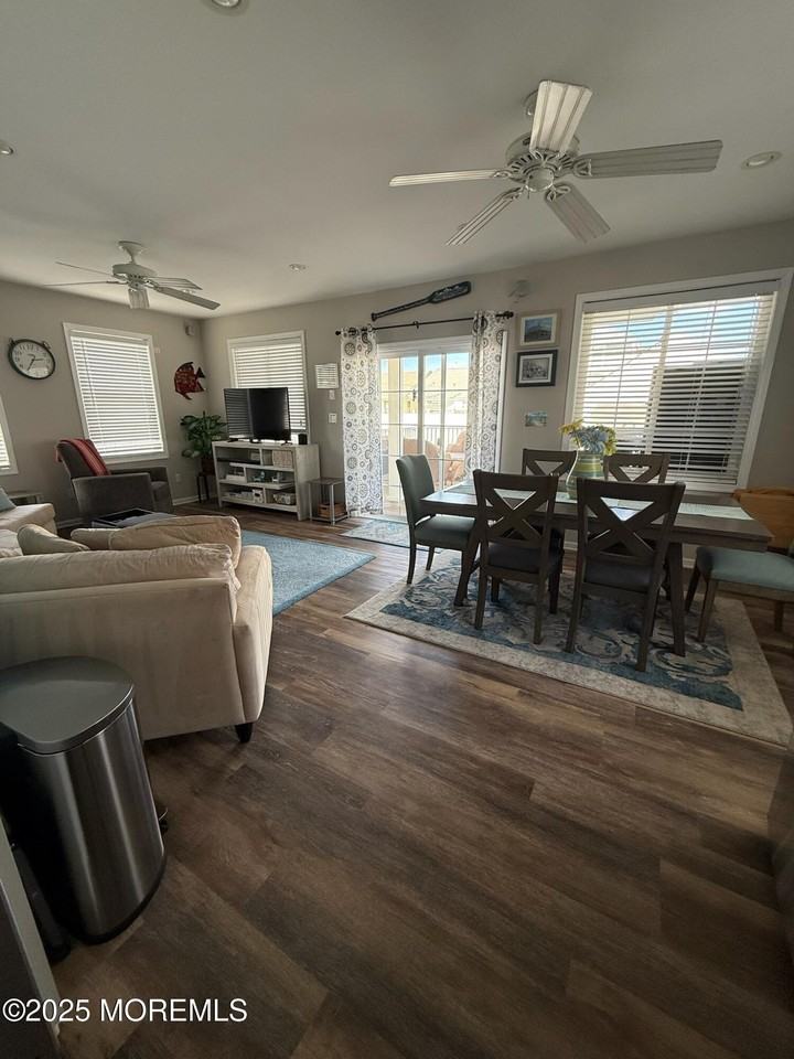 216 13th Ave - Photo 6 of 23