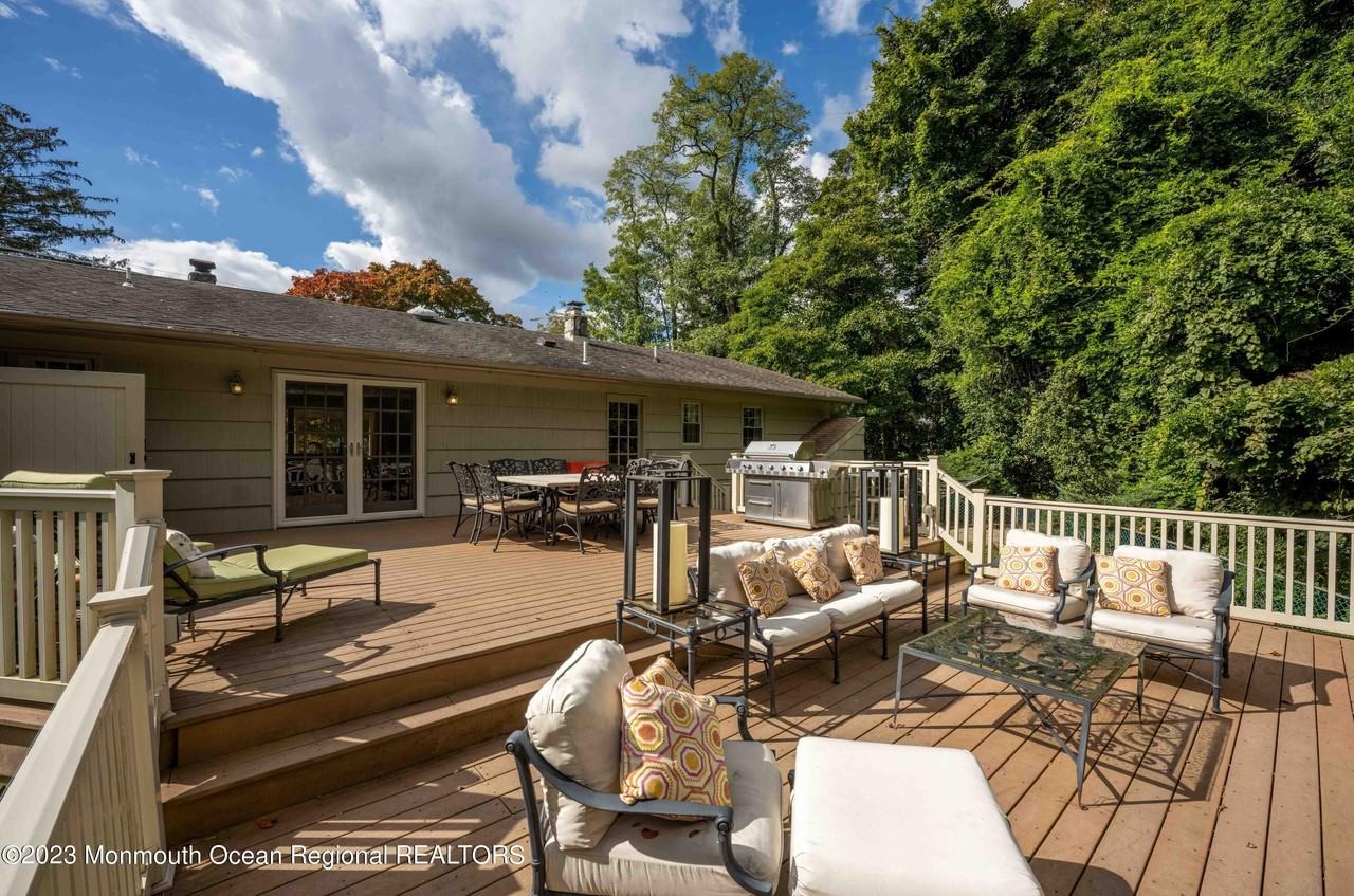 1800 Marconi Rd - Photo 2 of 25