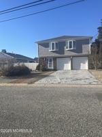 featured image of 7 Sturgis Rd