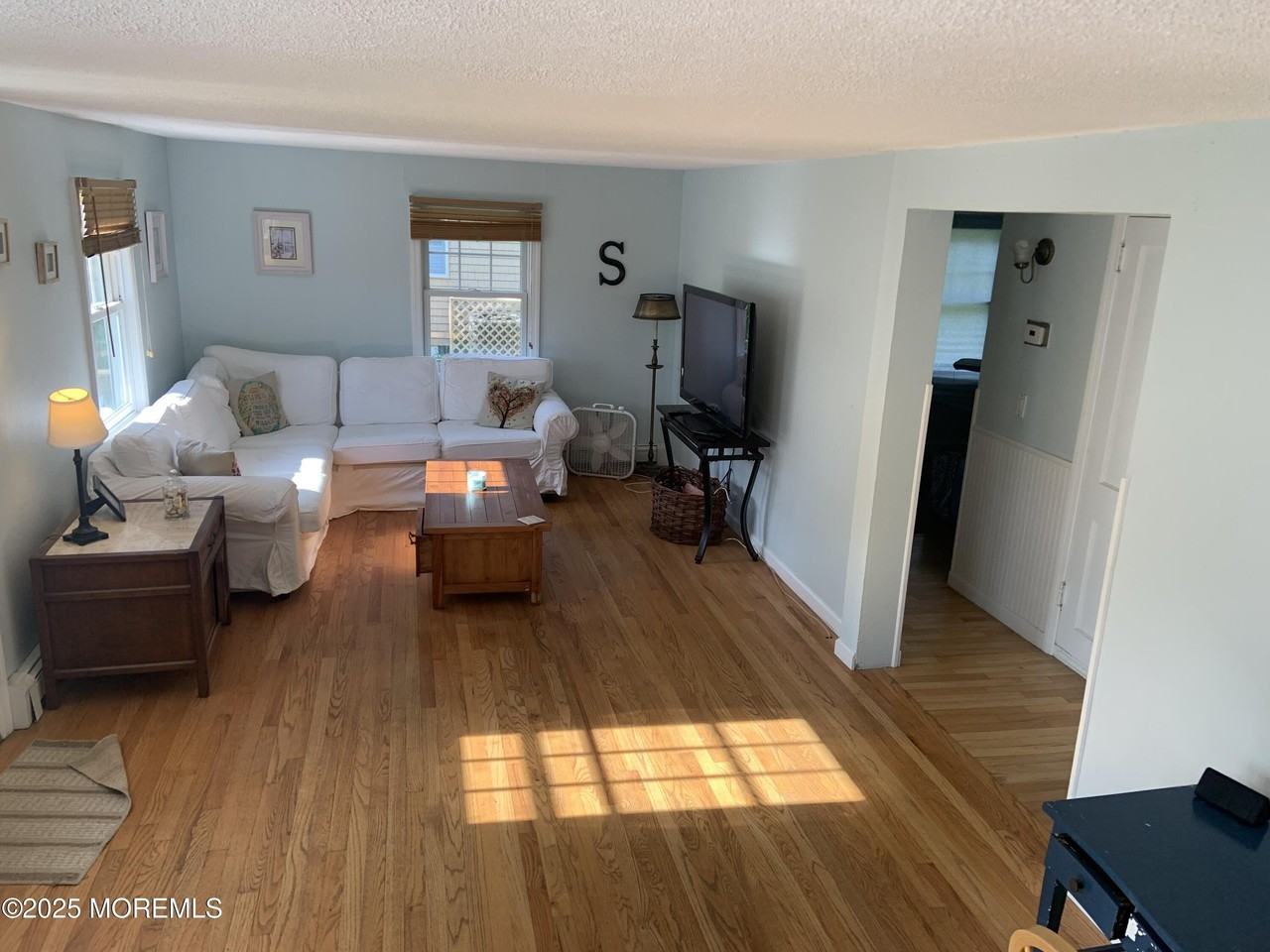 30 Borden St - Photo 4 of 14