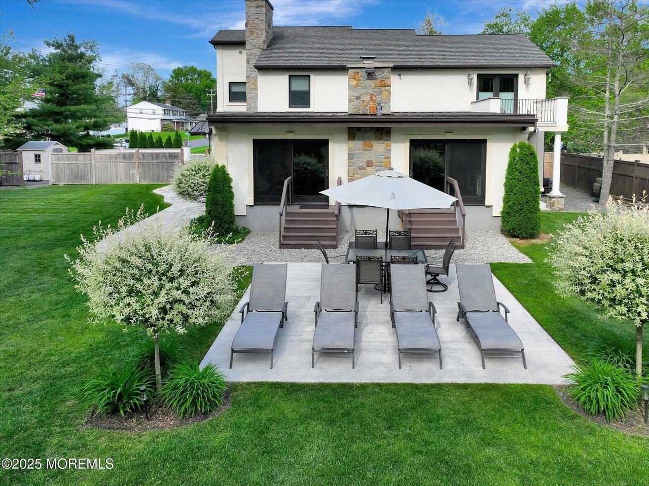 620 Brookside Dr - Photo 2 of 50