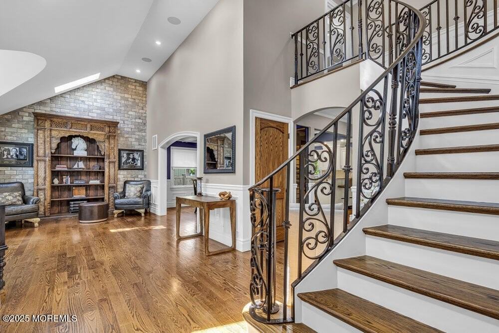 620 Brookside Dr - Photo 5 of 50