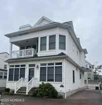 563 Whiting Ave - Photo 1 of 1